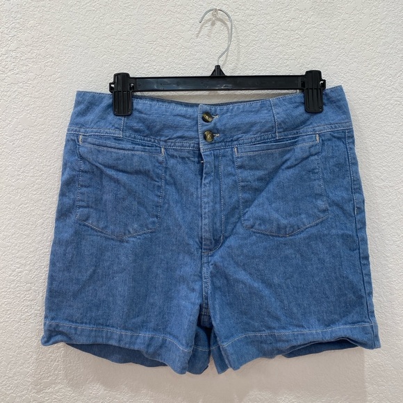 Anthropologie Pilcro Ella Tailored Denim Shorts size 10 - Picture 2 of 6